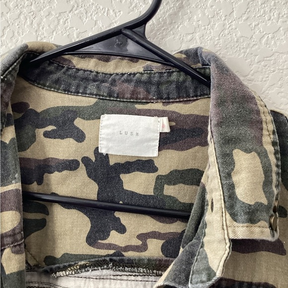 Lush Jacket - Picture 3 of 5